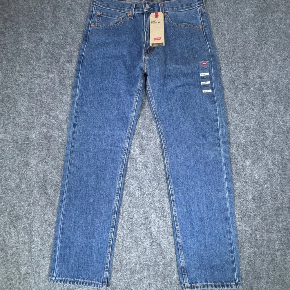 Levi's 505 Regular Fit Straight Leg Jeans Medium Wash Blue Denim 32x32 NWT